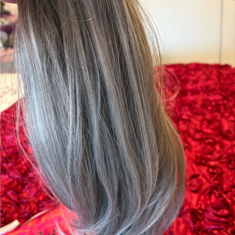 Silver Gray Headband Wig - Picture 3 of 4